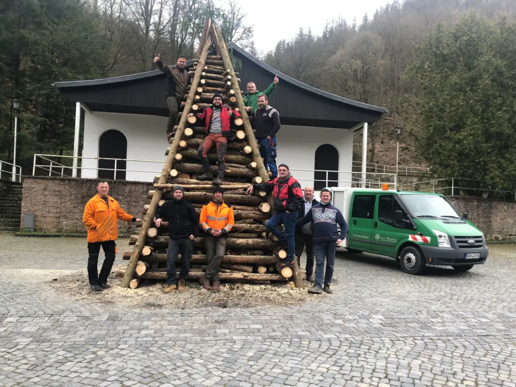 Osterfeuer 2023: Gemeinsam vorbereitet, gemeinsam gefeiert – Aufnahme 1